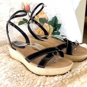 Ann Taylor Loft Black patent leather Espadrille Sandals Sz 8.5